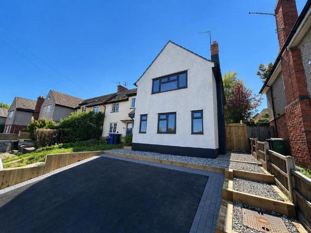 2 bedroom end of terrace house for sale