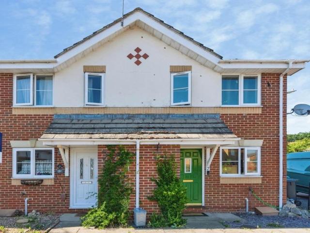 2 bedroom house for sale