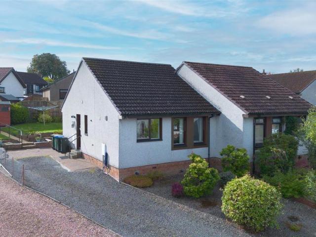 2 bedroom house for sale