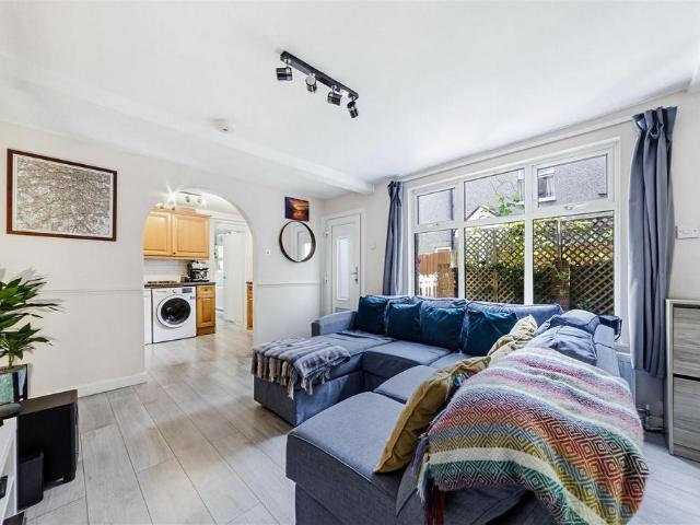 2 bedroom house for sale