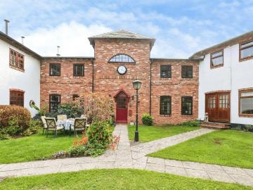 2 bedroom house for sale