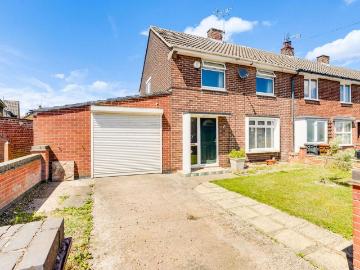 2 bedroom house for sale