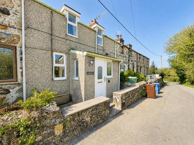 2 bedroom house for sale