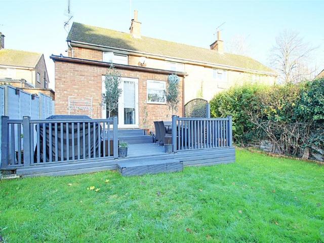 2 bedroom house for sale