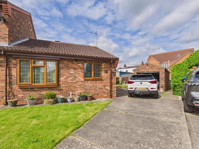 2 bedroom house for sale