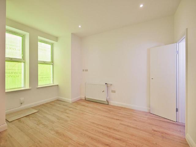 2 bedroom house for sale