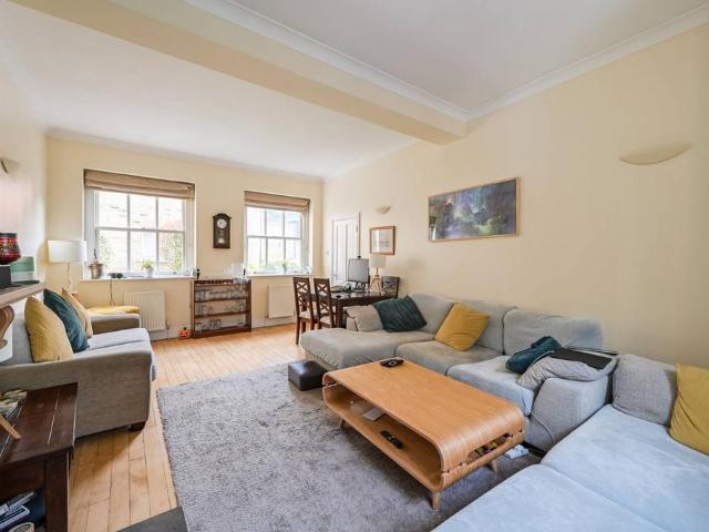 2 bedroom house for sale