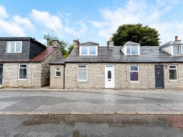 2 bedroom house for sale