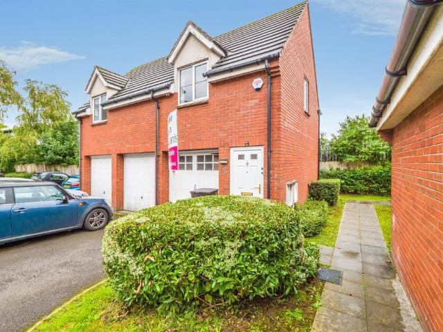 2 bedroom house for sale