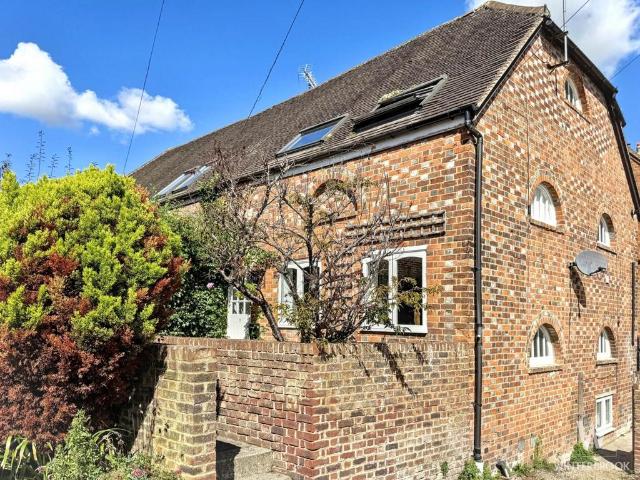 2 bedroom house for sale