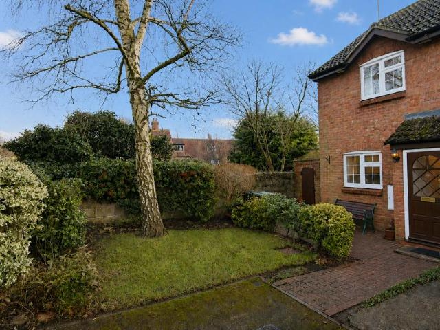 2 bedroom end of terrace house for sale