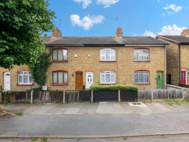 2 bedroom house for sale