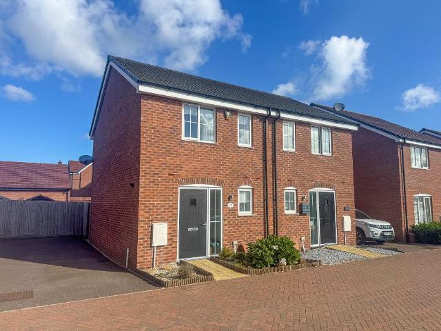 2 bedroom semi detached house for sale