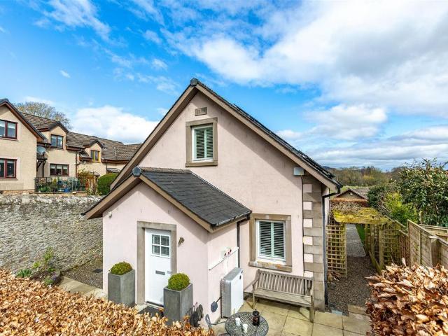 2 bedroom house for sale