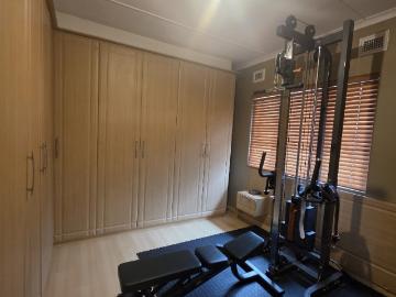 2 Bedroom House For Sale in Clare Estate
