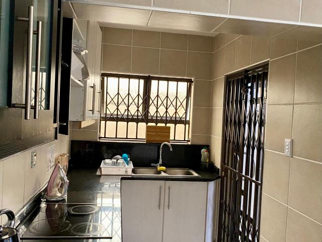 2 Bedroom House For Sale in Austerville