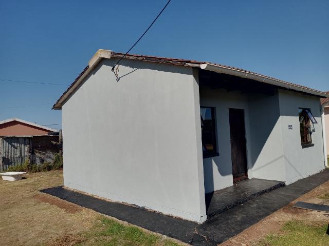 2 Bedroom House For Sale in Booysen Park