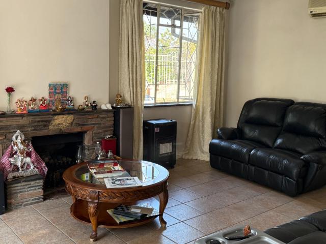 2 Bedroom House For Sale in Bordeaux