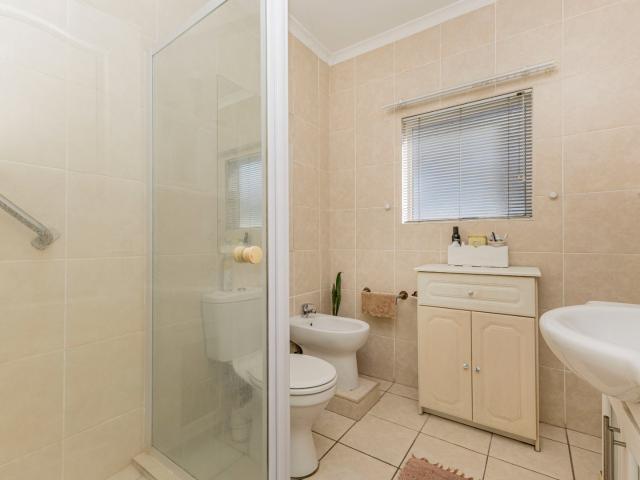 2 Bedroom House For Sale in Brackenfell South