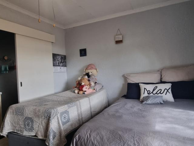 2 Bedroom House For Sale in Broadacres