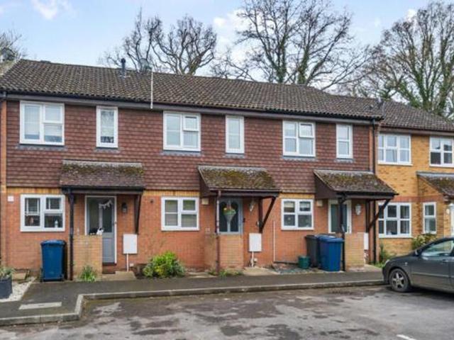 2 Bedroom House For Sale In Godalming, Surrey