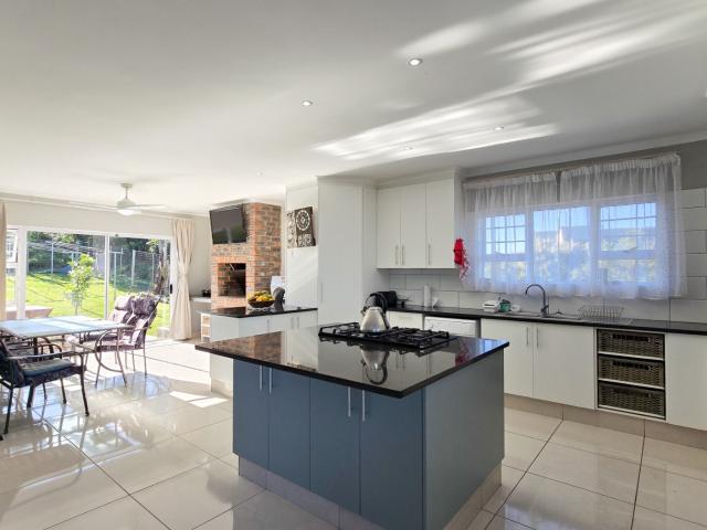 2 Bedroom House For Sale in Gonubie