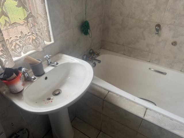 2 Bedroom House For Sale in Gezina