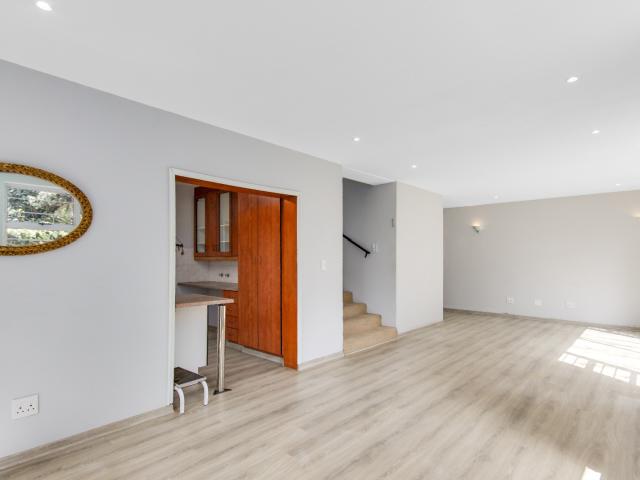 2 Bedroom House For Sale in Glenhazel
