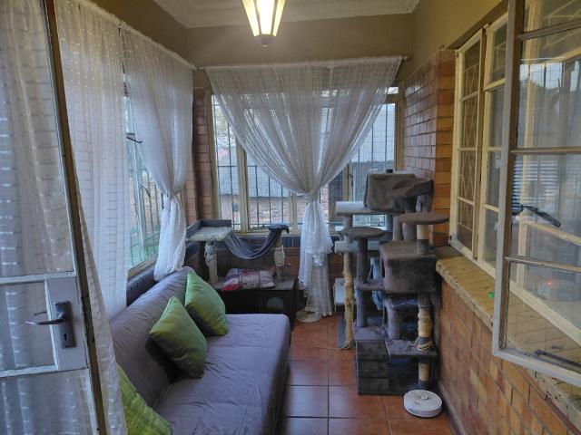 2 Bedroom House For Sale in Glenvarloch