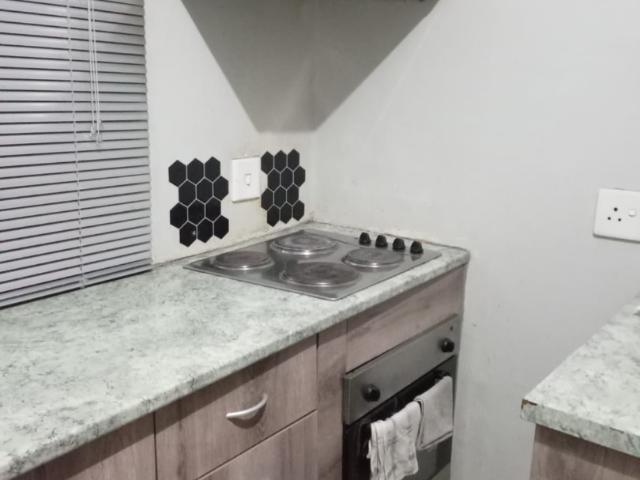 2 Bedroom House For Sale in Guguletu