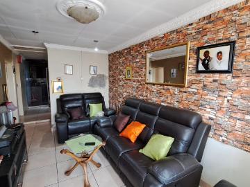 2 Bedroom House For Sale in Doornkop