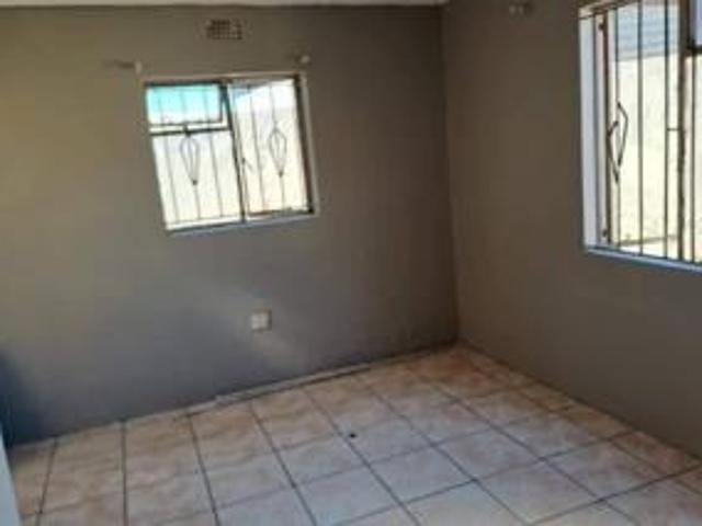 2 Bedroom House For Sale in Doornkop