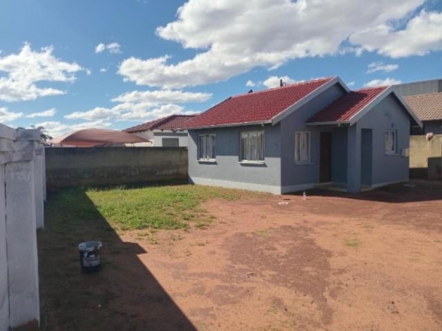 2 Bedroom House For Sale in Dawn Park
