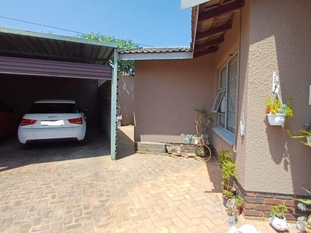 2 Bedroom House For Sale in Elandspark