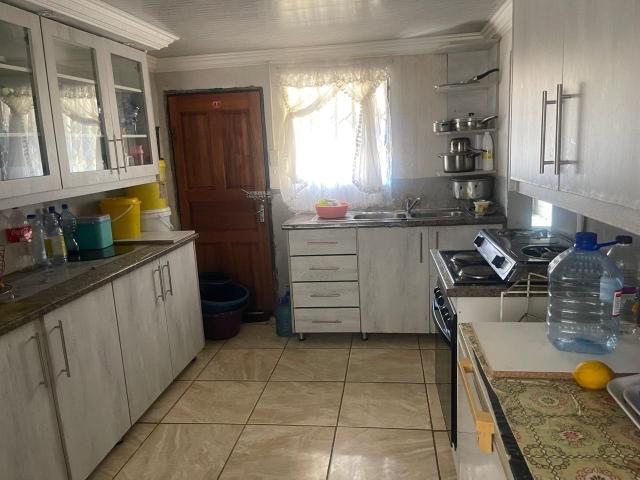 2 Bedroom House For Sale in Evaton West