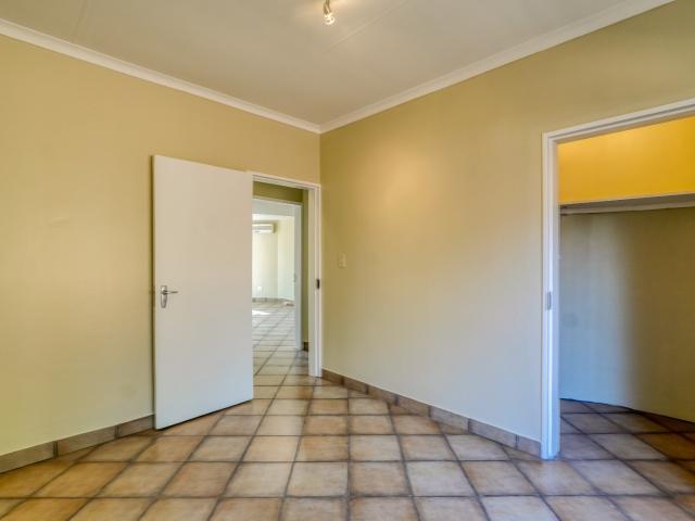 2 Bedroom House For Sale in Faerie Glen