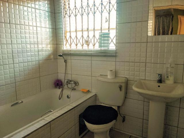 2 Bedroom House For Sale in Fleurhof