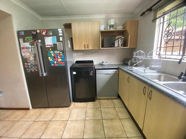 2 Bedroom House For Sale in Kibler Park