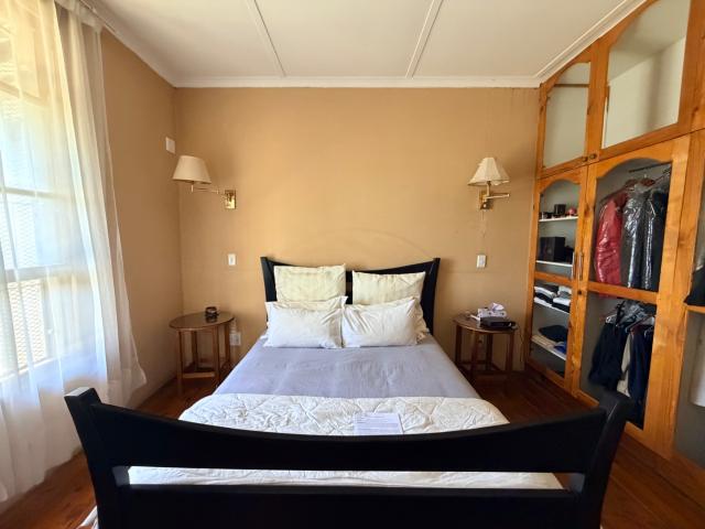 2 Bedroom House For Sale in Kimberley Central