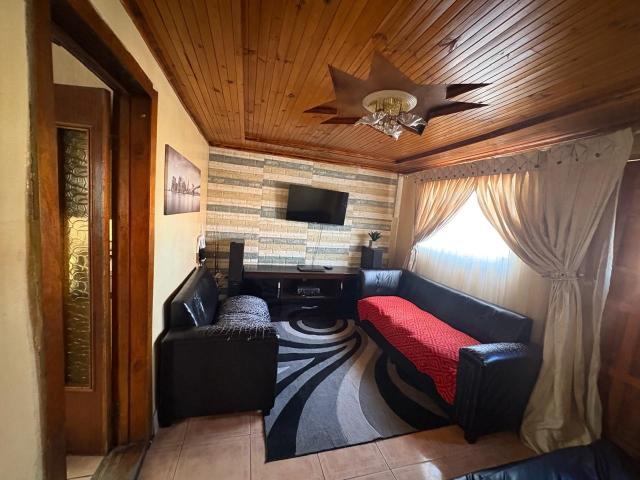 2 Bedroom House For Sale in Kwazakhele