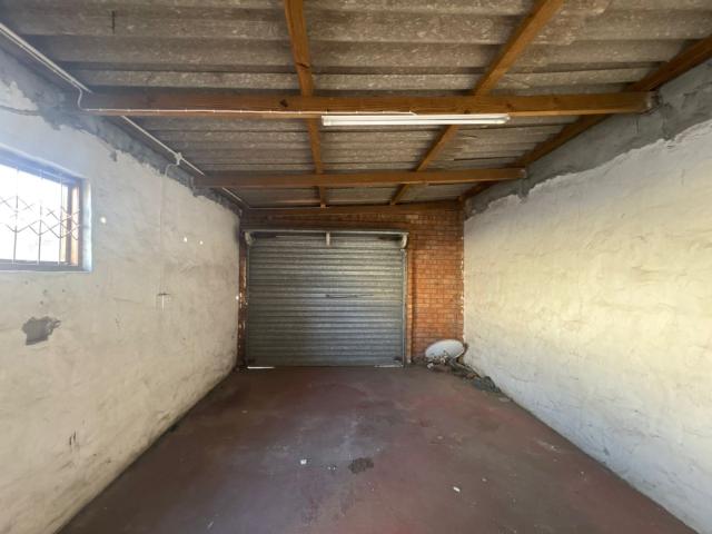 2 Bedroom House For Sale in Kwazakhele