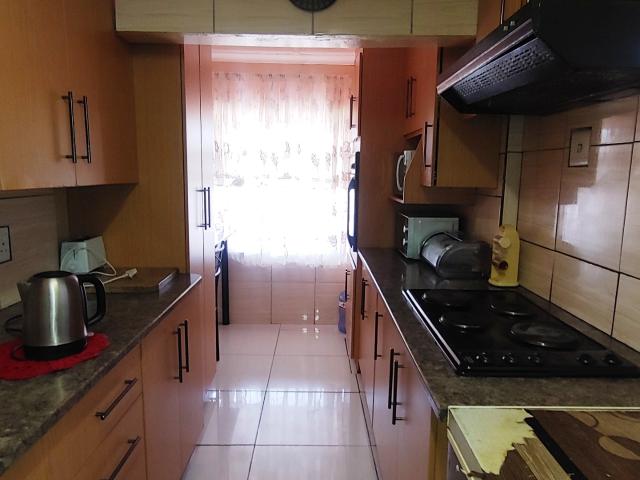 2 Bedroom House For Sale in Homevale