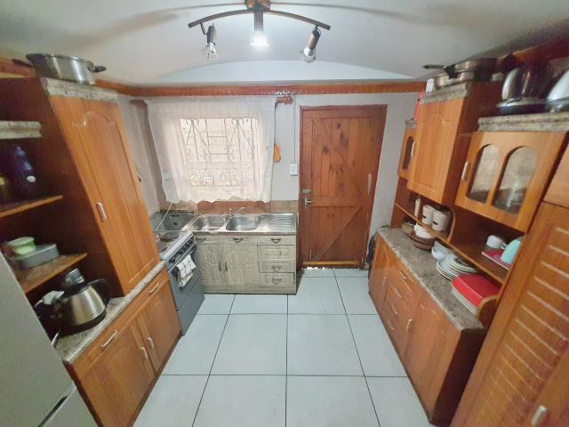 2 Bedroom House For Sale in Hanover Park