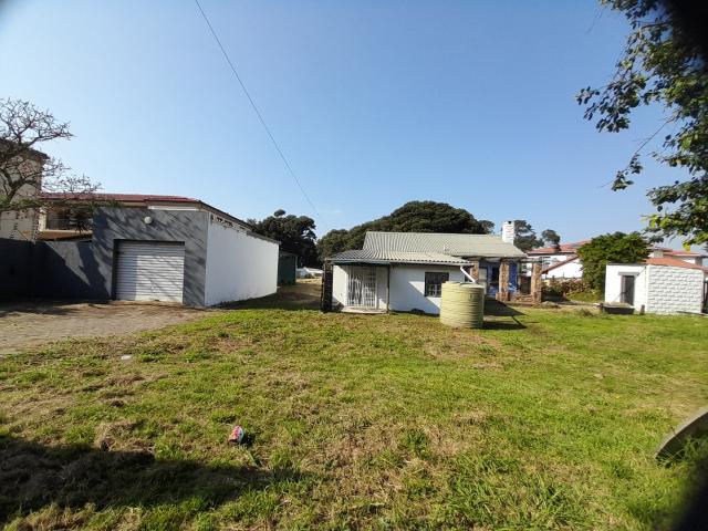 2 Bedroom House For Sale in Hibberdene