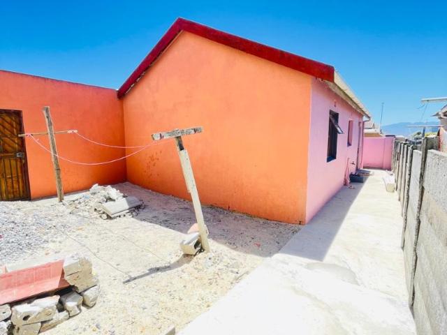 2 Bedroom House For Sale in Ilitha Park