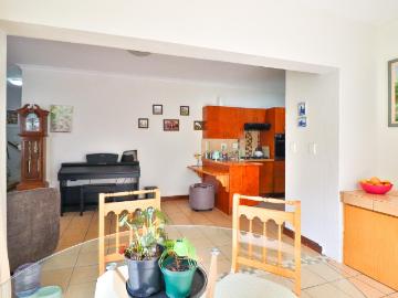 2 Bedroom House For Sale in Olympus AH