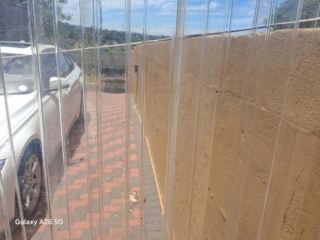 2 Bedroom House For Sale in Lotus Park