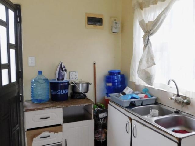 2 Bedroom House For Sale in Lovu