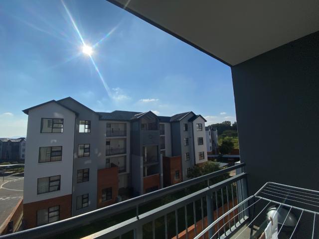 2 Bedroom House For Sale in Lombardy Estate