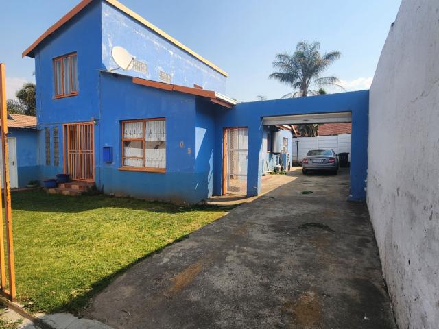 2 Bedroom House For Sale in Lambton Gardens